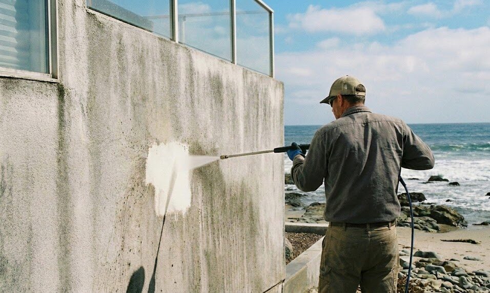 鳥取の住宅を守る塩害対策！賢く選ぶ建材とメンテナンス